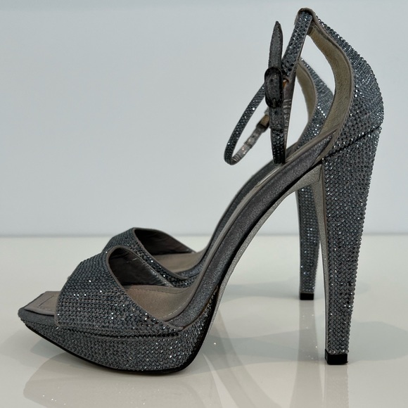 RENE CAOVILLA GRAY CRYSTAL PLATFORM SANDALS SIZE IT 38 / US 8 - Picture 3 of 17